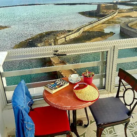 Miramar Hotel 3*