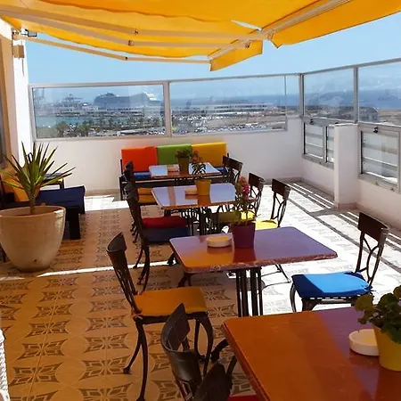 Miramar Hotel 3*