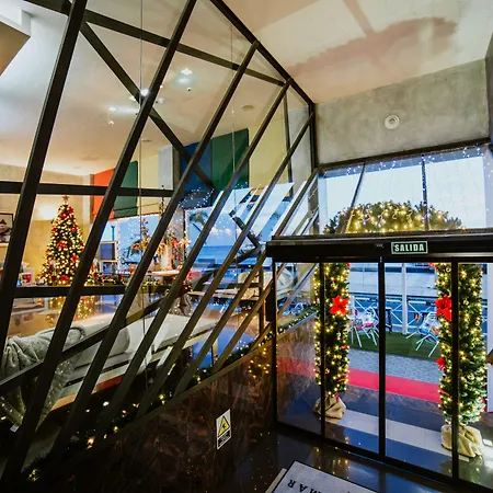 Ξενοδοχείο Miramar 3*