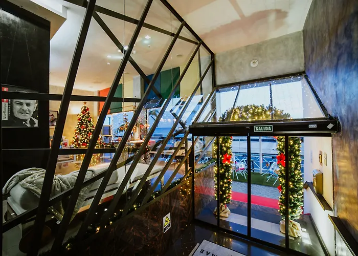 Ξενοδοχείο Miramar 3*