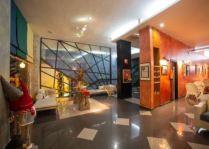 Miramar Hotel 3*